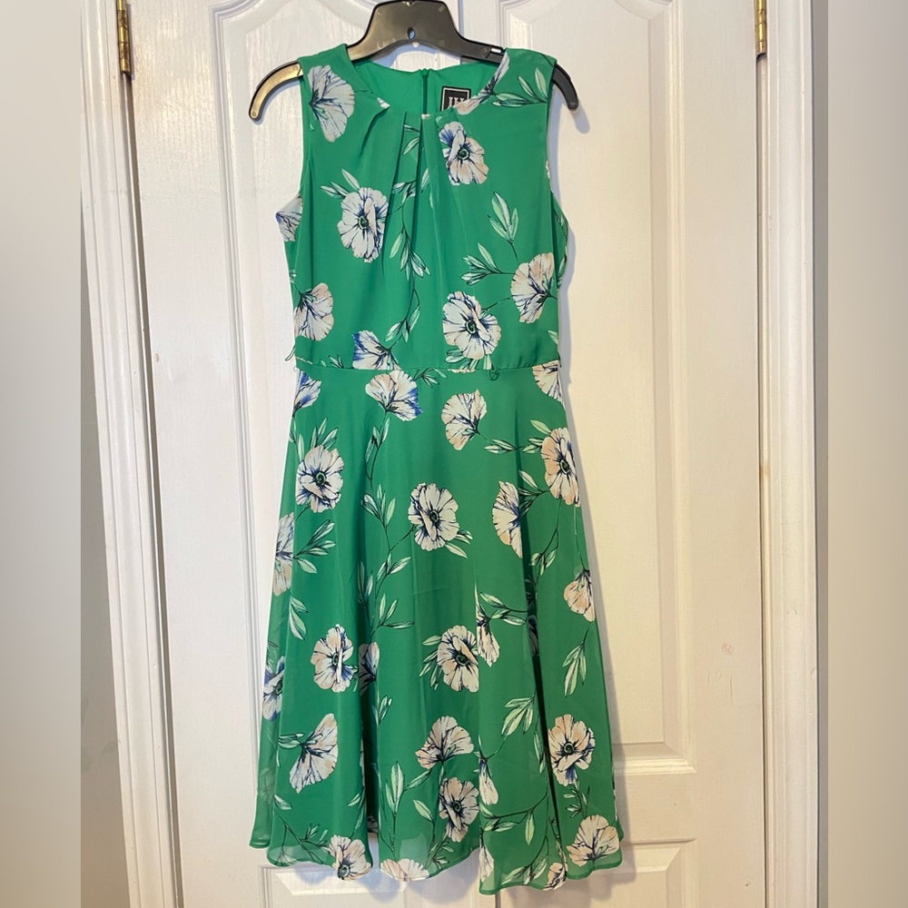 Flowy green dress
